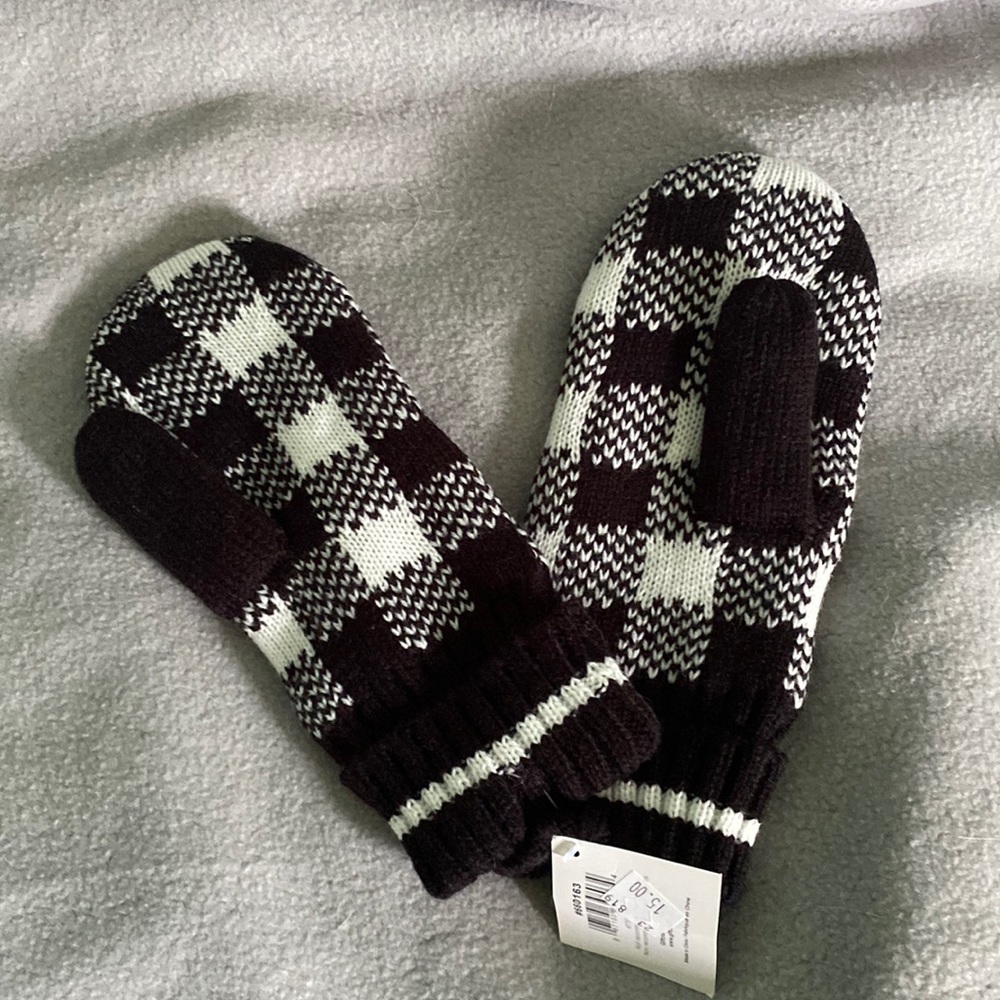 Gingham Mittens